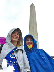 Tami Carlow and Kristen Swanson at the rainy Science March