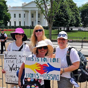 Kristen Swanson (l), Kristine Condie (front), Tami Carlow (back) and Mo Thomas ®